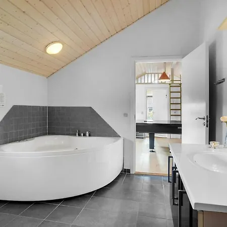 Semesterbostad Thorsvej Vi